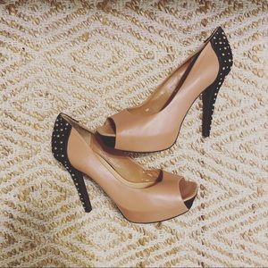 Vince CAMUTO pumps